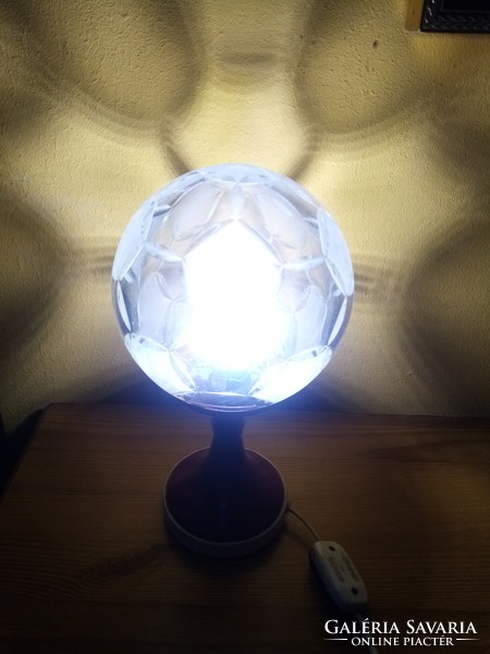 Retro crystal ball trophy table lamp