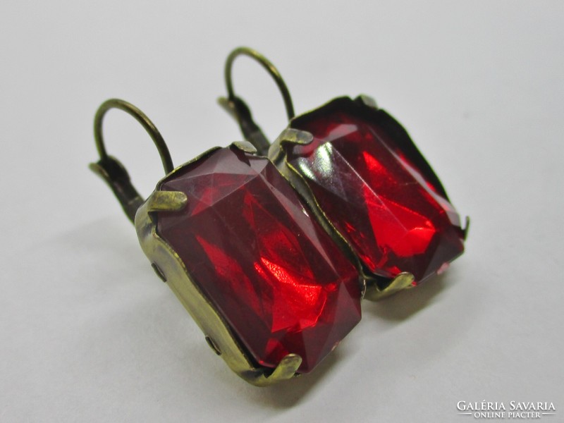 Beautiful antique red stone earrings