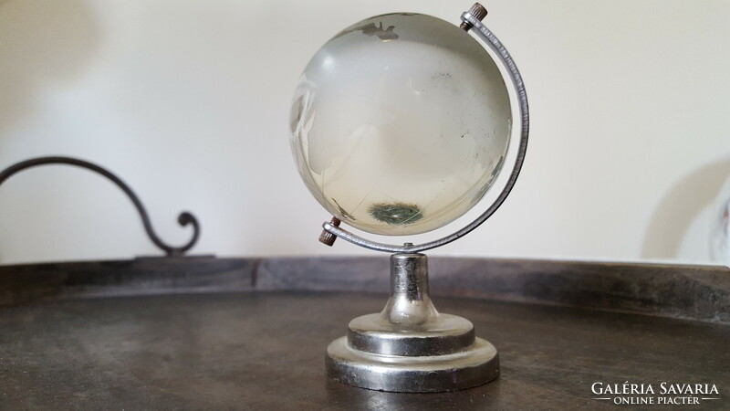 Engraved glass globe, table decoration