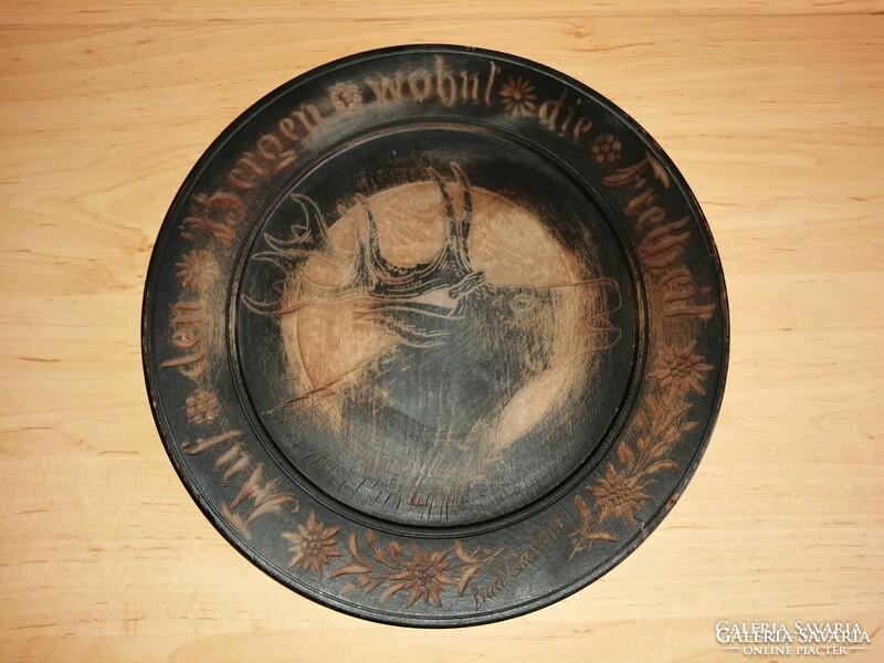 Wooden wall plate with deer motif bad gastein austria souvenir 28 cm (3p)