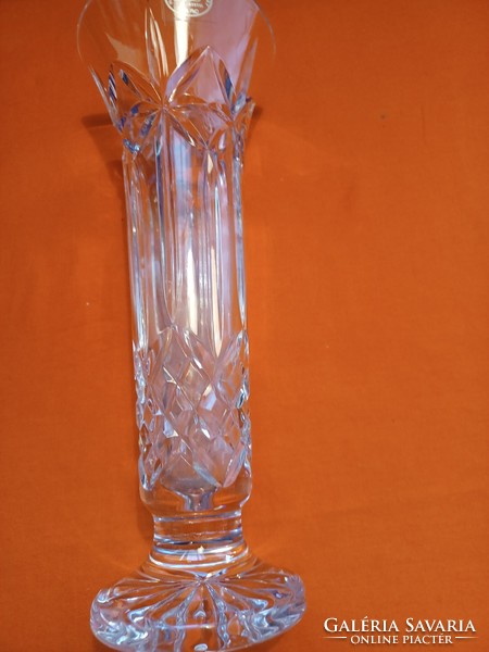 Lip crystal vase