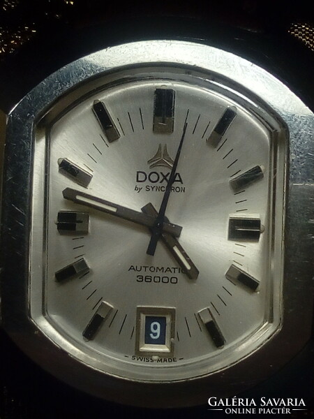 Doxa synchron 73 automatic men's watch.
