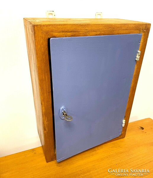 Old wall medicine or toilet cabinet with shelves, retro,