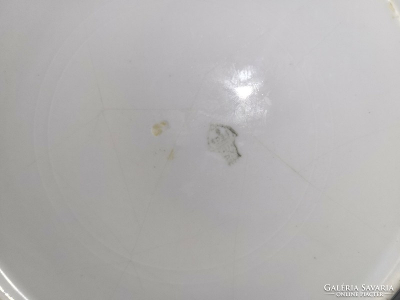 2 db Zsolnay jelzésű inda mintás fehér porcelán nagy lapos és leveses mély tányér együtt