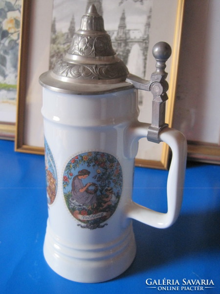 Porcelain beer mug with tin lid!