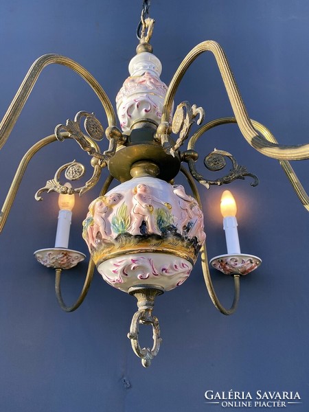 Capodimonte putto chandelier, gold-plated.