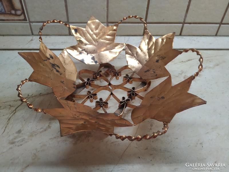 Leaf-shaped table centrepiece, fruit basket for sale!