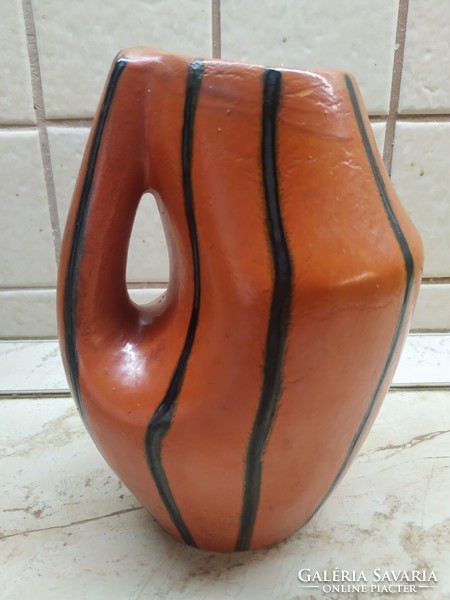 Tófej ritkább fazonú, csíkos váza, 18 cm eladó!