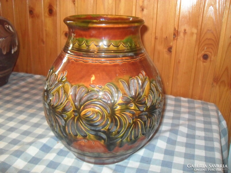 Large bay vase of Hódmezővárárhely ceramics
