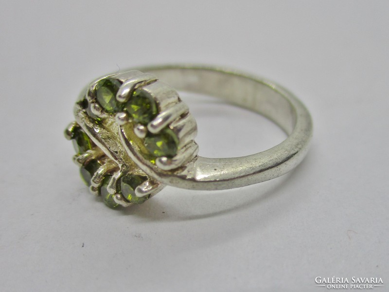 Szép régi peridotköves ezüst gyűrű