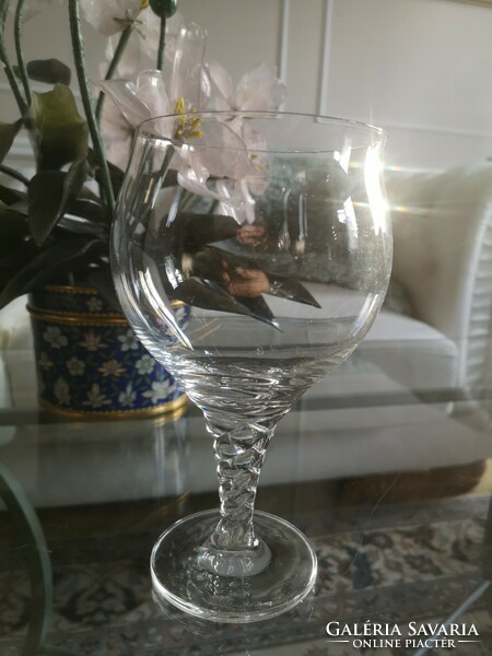 Large crystal glass goblet 19 x 12 cm, molded neck with twisted pattern