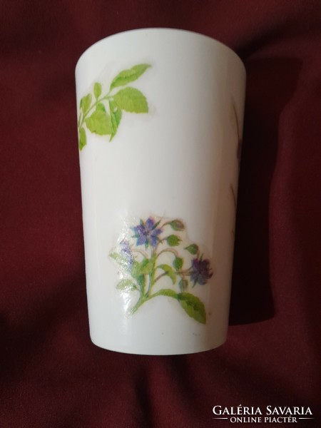Field flower vase