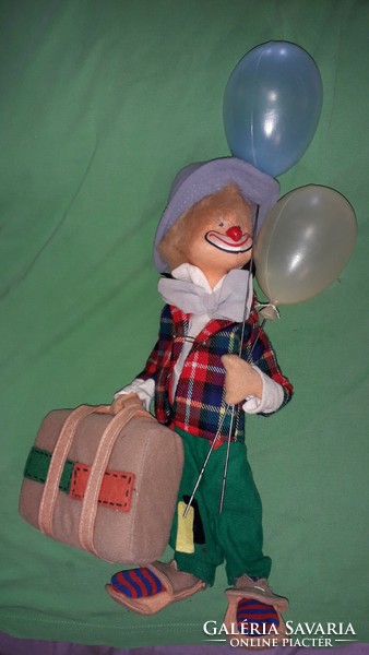 Antik drótvázas textíl bohóc művész baba figura -RITKA - bőrönddel léggömbökkel 44cm a képek szerint