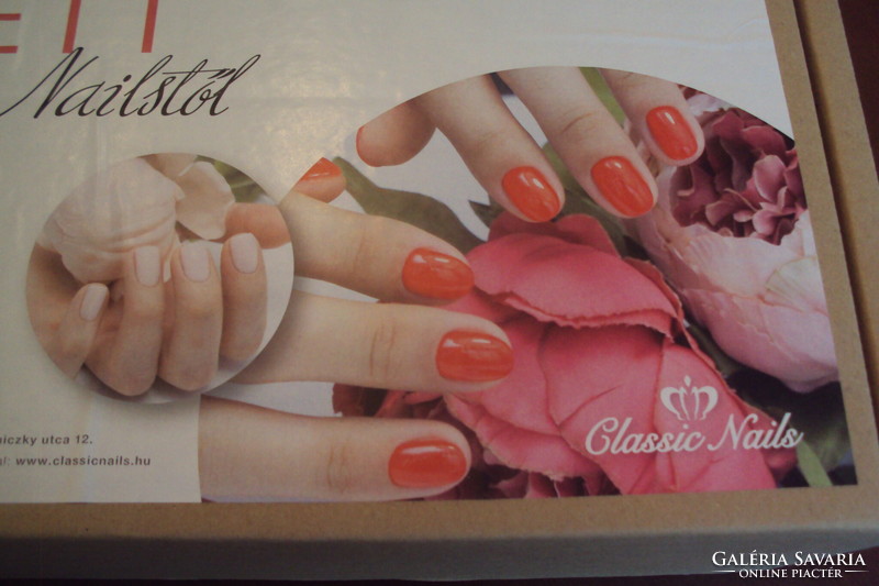 Gel nail polish set, in new condition!