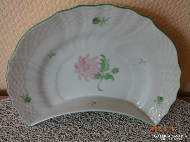 Herend tertia aster pattern bony plate