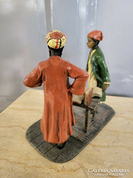 Bécsi arab jelenetes könyvíró bronzszobor