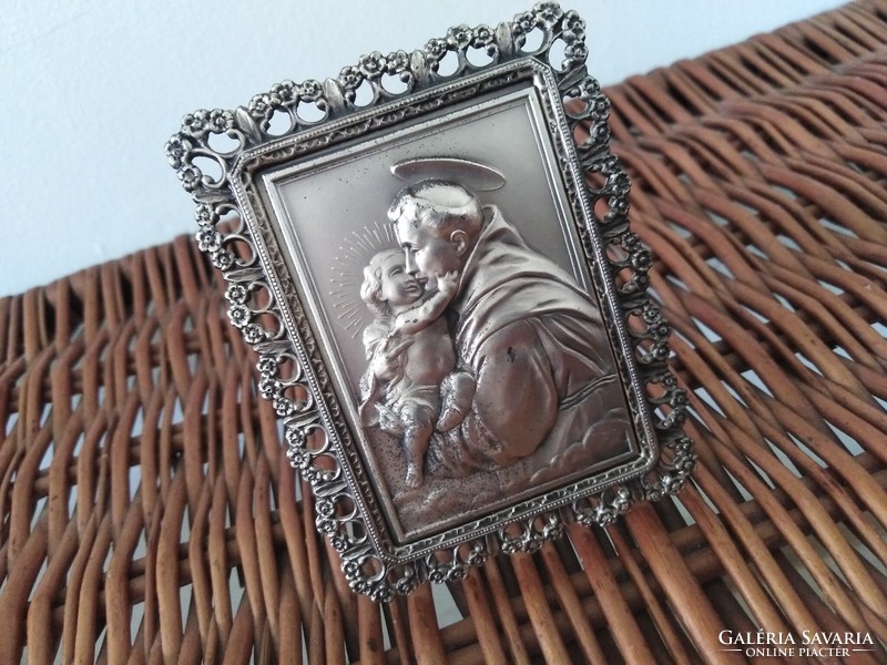 Church table decoration - metal image