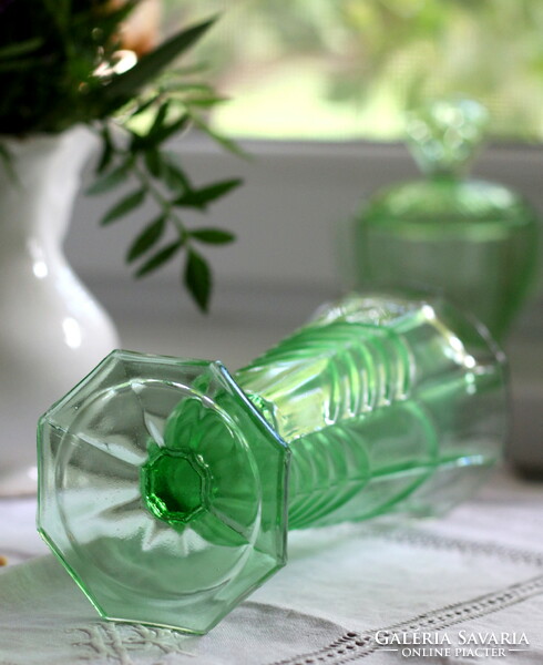 Art deco zöld üveg váza