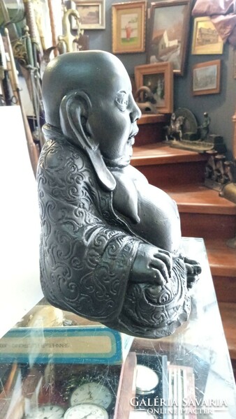 Buddha szobor kerámiából, régi, 18 cm-es magasságú.
