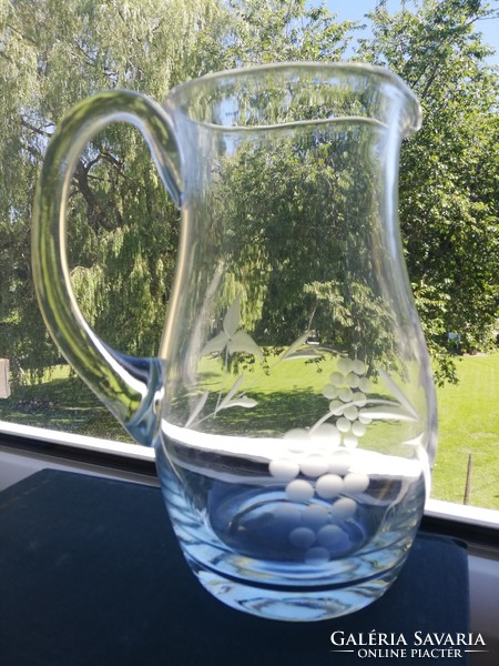 Glass jug