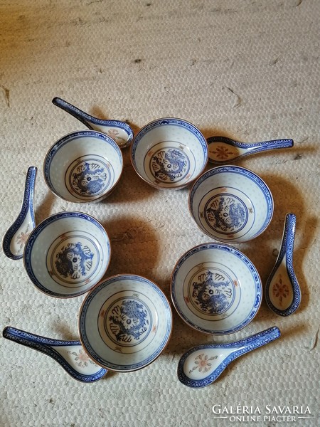 Chinese rice grain porcelain bowls with spoons