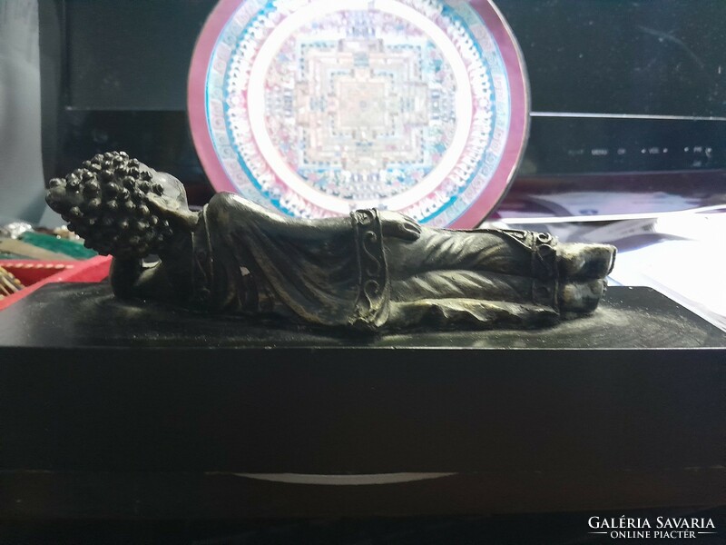 Carved reclining Buddha desk accessory - 23 x 19 x 9 cm - art&decoration