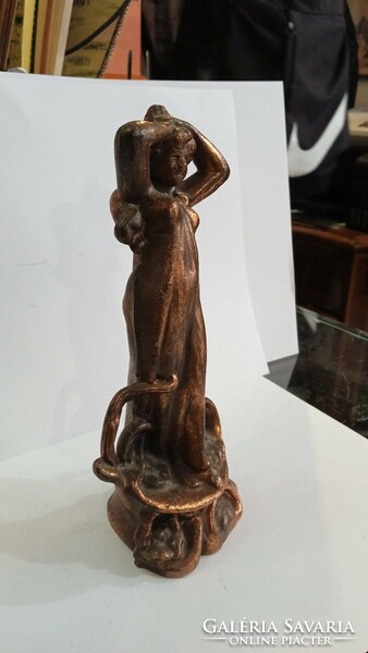 Art Nouveau woman statue, made of copper, 20 cm high.