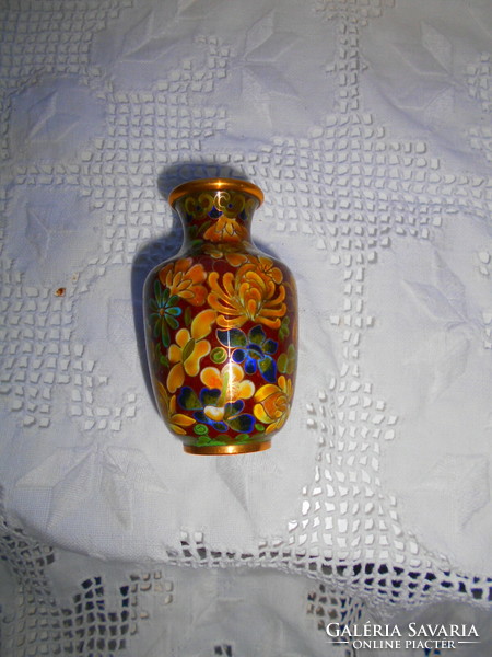 Compartment enamel vase cloisonné