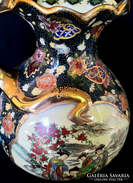 DT/358. – Jelzett japán Satsuma-szerű öblös porcelán kancsó/kiöntő