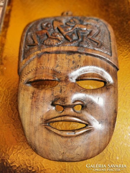 African wall mask