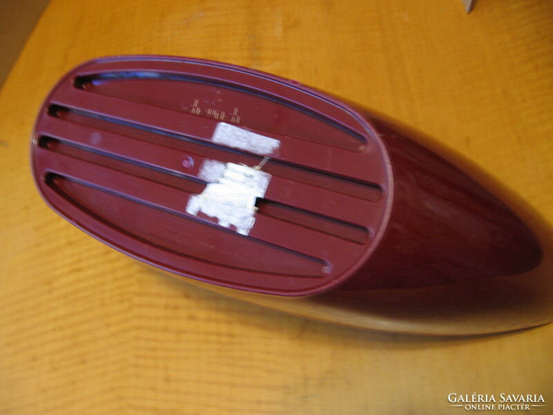 Retro bordó műanyag csónak kaspó Scheurich regisztrált design