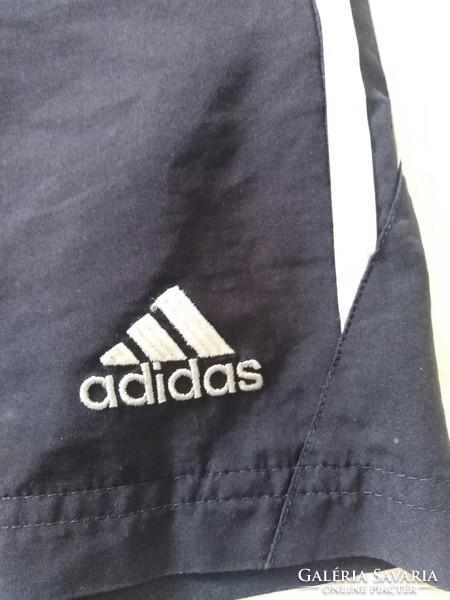 Fiú - Adidas rövid nadrág / 164.