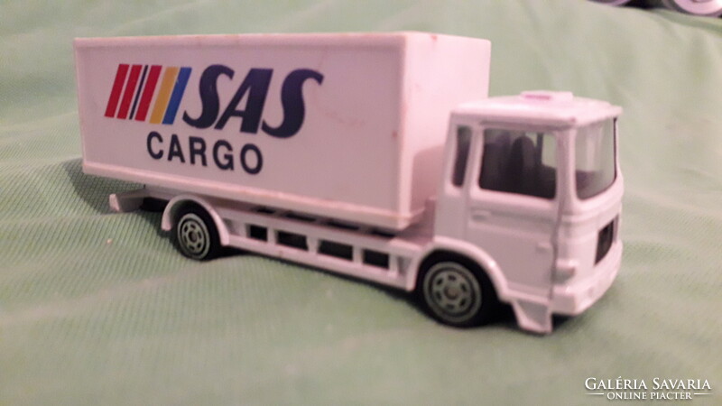 Old corgi m.A.N. Truck truck sas cargo metal small car according to the pictures