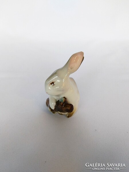 Zsolnay hand-painted rabbit with a branch (no.: 23/168.)