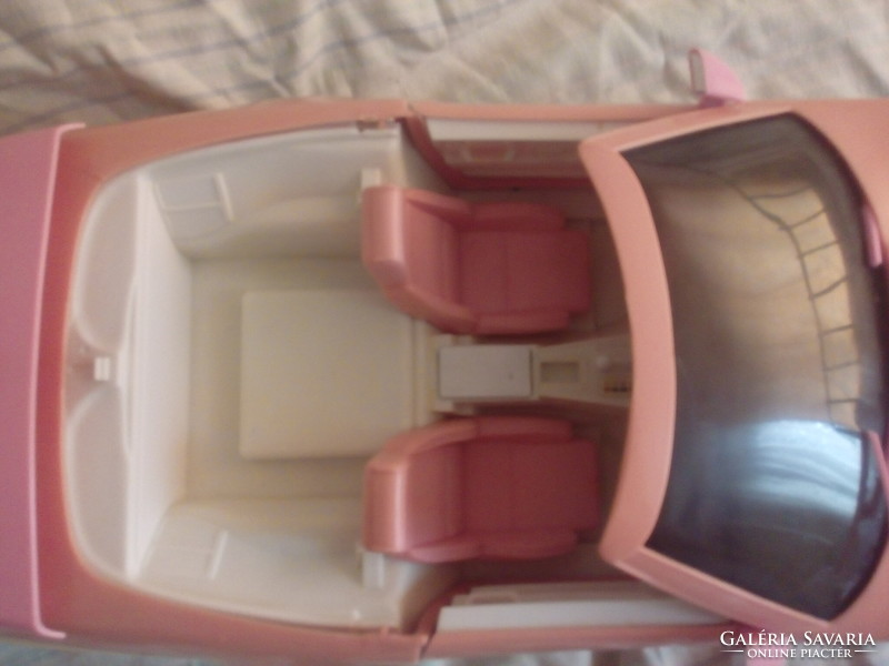 Petra cabriolet car (barbie)