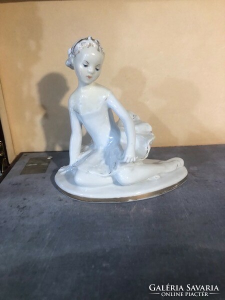 Ballerina porcelain figurine by Velikova, lfz Leningrad, from 1950, 13 cm