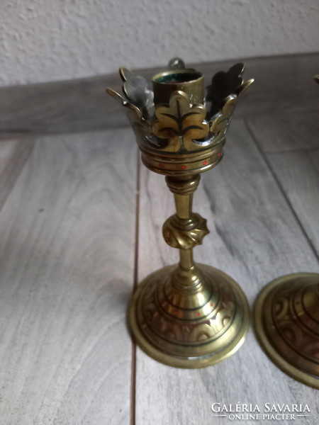 Pair of old copper candle holders with crowns (17x9 cm)