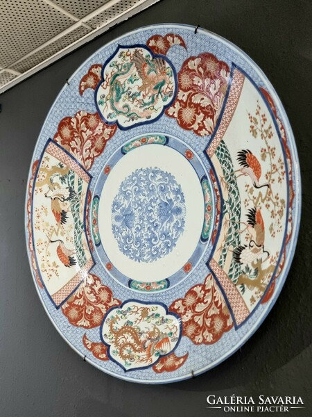 Huge 60 cm Japanese Imari porcelain wall bowl, xix. Century - 3148