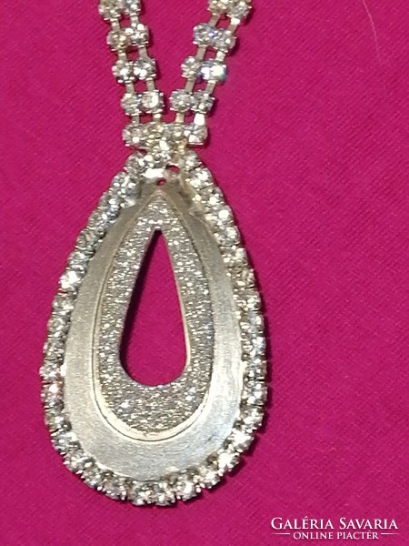Elegant rhinestone collars (997)
