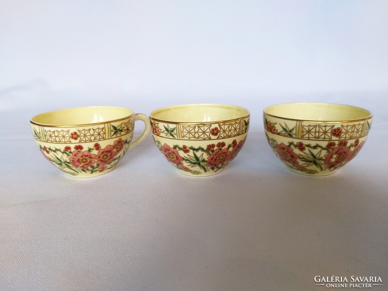 3 pcs. Zsolnay hand-painted burgundy flower pattern coffee cup