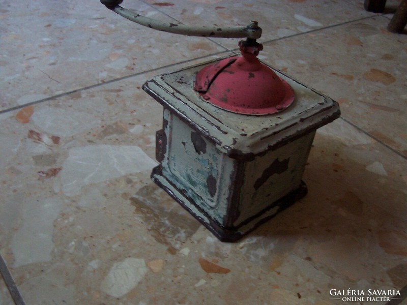 Coffee grinder in good condition