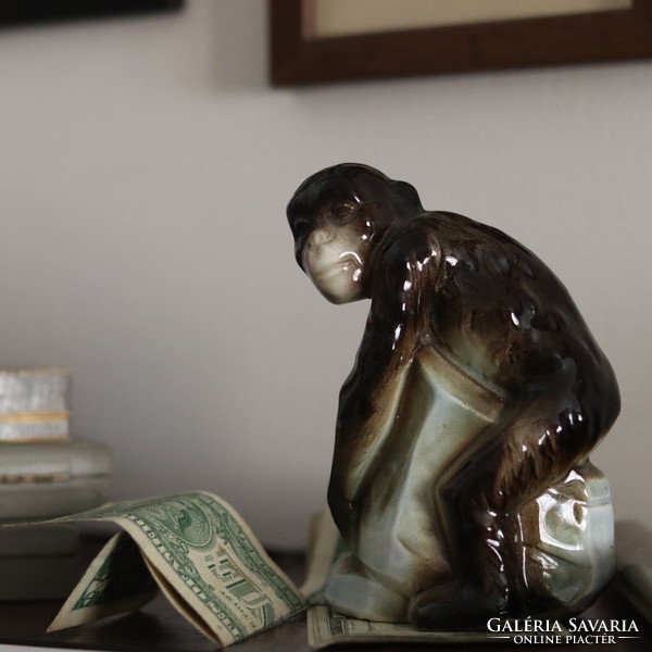 Osztrák majmos persely / Austrian money pig in chimpanzee form