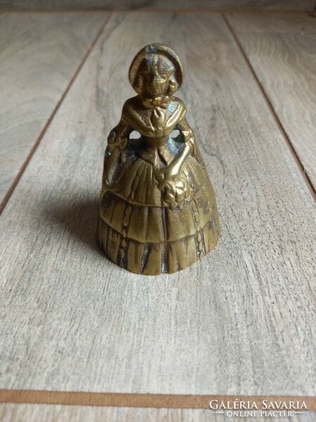 Gorgeous antique copper bell (8x5.6x5 cm)