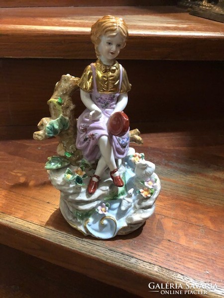 Meiseni porcelán szobor, 20 cm-es magasságú, hibátlan darab.