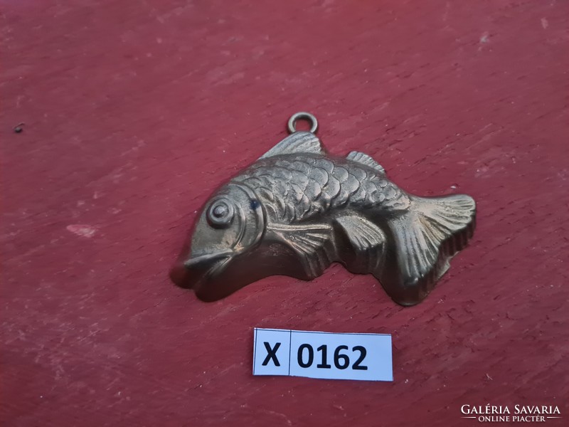 X0162 Réz hal alakú falidísz 9x6 cm