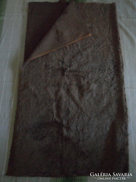 Brown faux fur for creative purposes (132 cm x 150 cm)