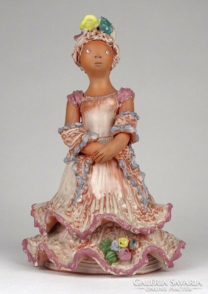 Ceramic lady figure marked 1N886 20 cm