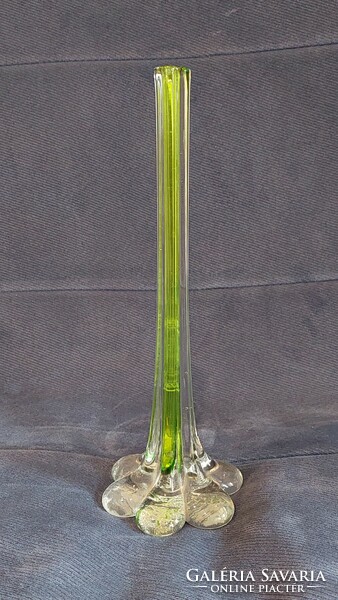 Egyszálas üveg váza