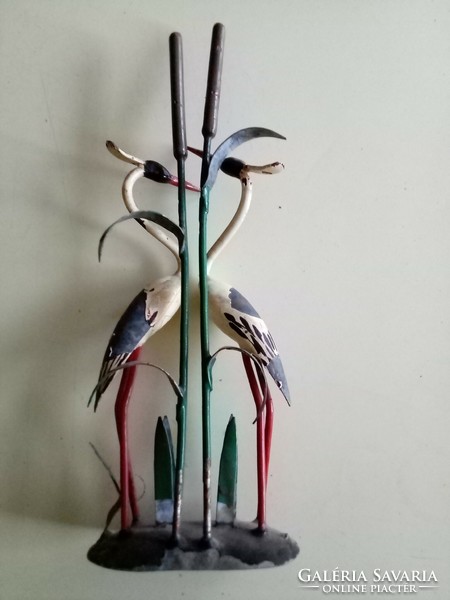 Retro daru madaras kompozíció fémből