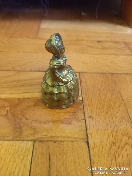 Incredible antique copper bell (7x5x4 cm)